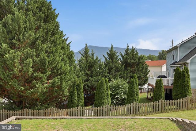 20 PHILIPS CT, Strasburg, VA 22657
