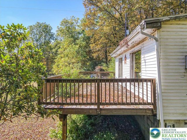 202 Price Road, Hamilton Twp, PA 18360