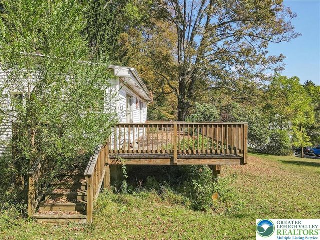 202 Price Road, Hamilton Twp, PA 18360