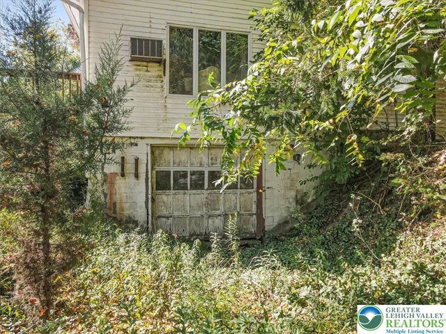 202 Price Road, Hamilton Twp, PA 18360