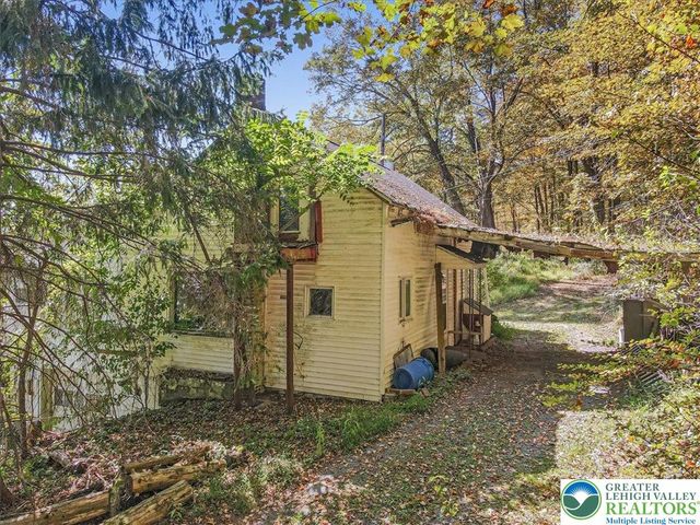 202 Price Road, Hamilton Twp, PA 18360