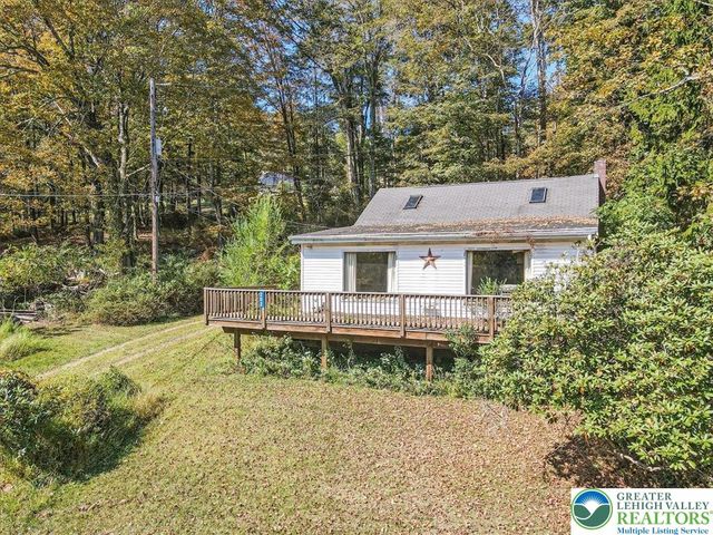 202 Price Road, Hamilton Twp, PA 18360