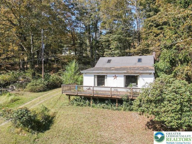 202 Price Road, Hamilton Twp, PA 18360