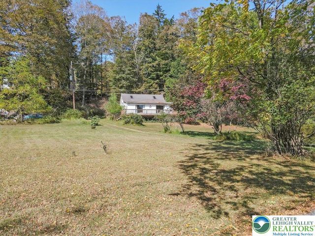 202 Price Road, Hamilton Twp, PA 18360
