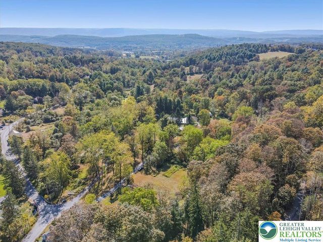 202 Price Road, Hamilton Twp, PA 18360