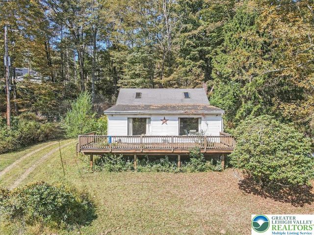 202 Price Road, Hamilton Twp, PA 18360