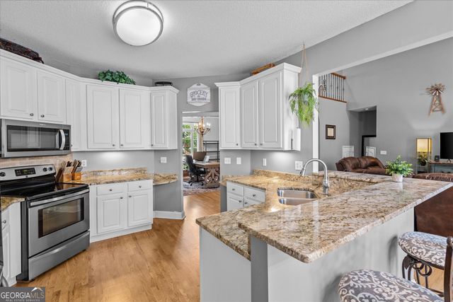 170 Central Heights Drive, Carrollton, GA 30116