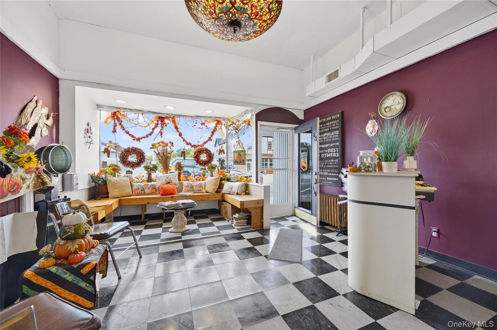 68 Covert Avenue, Garden City, NY 11530 — photo 3