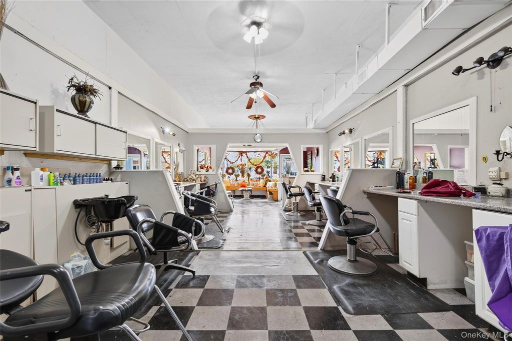 68 Covert Avenue, Garden City, NY 11530 — photo 4