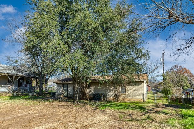 1407 Franklin Street, Weatherford, TX 76086