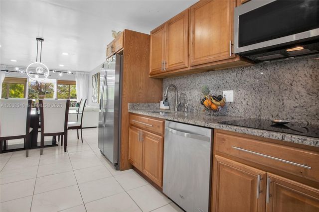 8331 Sands Point Blvd C308, Tamarac, FL 33321