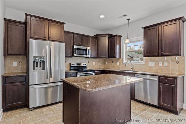 6711 Carloway Drive, Fayetteville, NC 28304