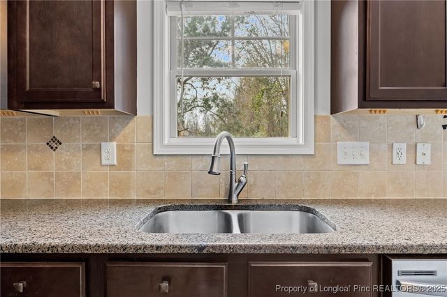 6711 Carloway Drive, Fayetteville, NC 28304