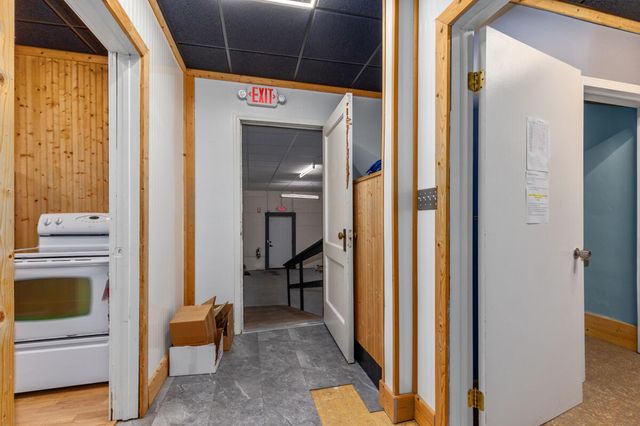 122 W Superior Street, Wayland, MI 49348