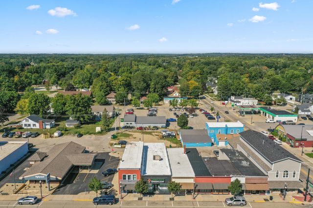 122 W Superior Street, Wayland, MI 49348