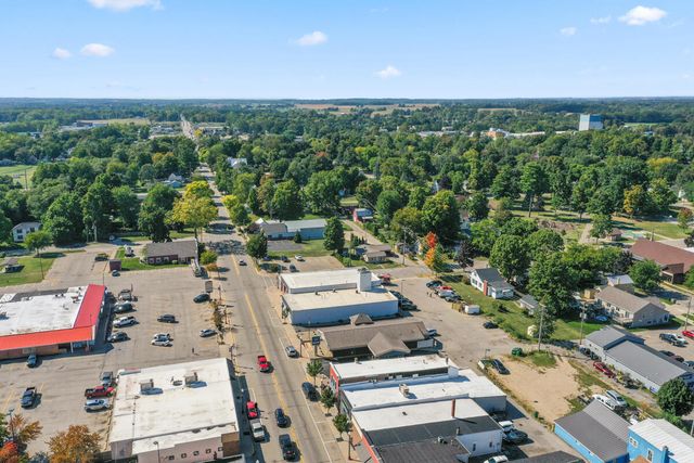 122 W Superior Street, Wayland, MI 49348