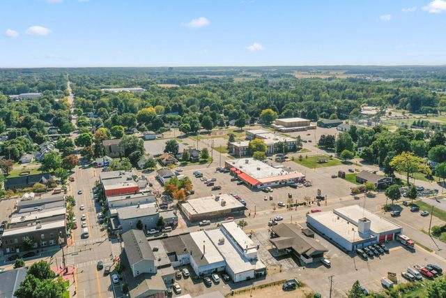 122 W Superior Street, Wayland, MI 49348