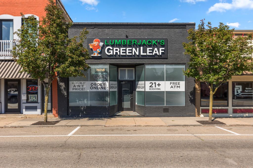 122 W Superior Street, Wayland, MI 49348