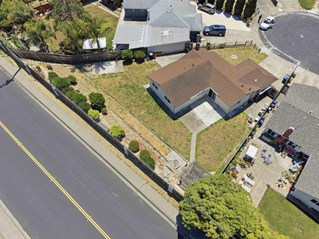 261 Highlands Court, San Pablo, CA 94806