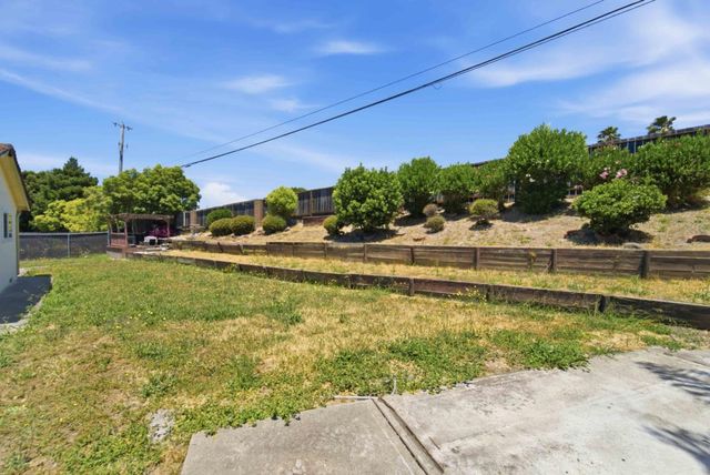 261 Highlands Court, San Pablo, CA 94806