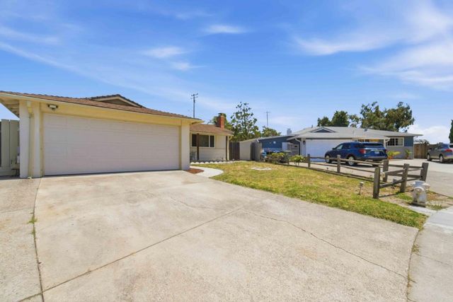 261 Highlands Court, San Pablo, CA 94806