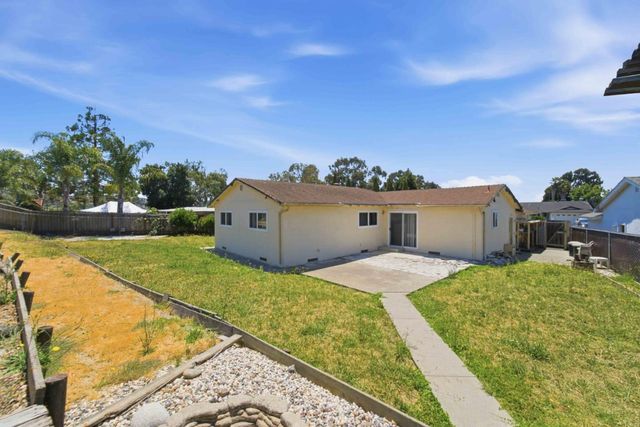 261 Highlands Court, San Pablo, CA 94806