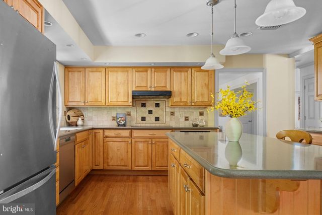 113 WATERCREST DR, Doylestown, PA 18901
