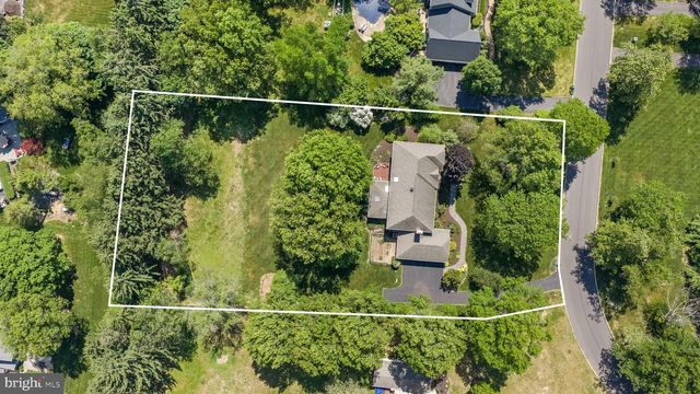 113 WATERCREST DR, Doylestown, PA 18901