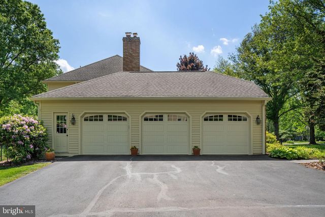 113 WATERCREST DR, Doylestown, PA 18901