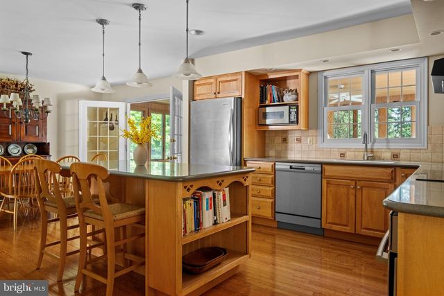 113 WATERCREST DR, Doylestown, PA 18901