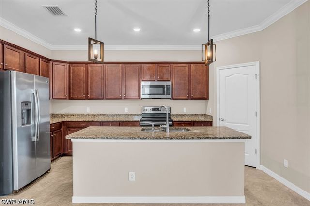 2061 Hamlin ST, Naples, FL 34120