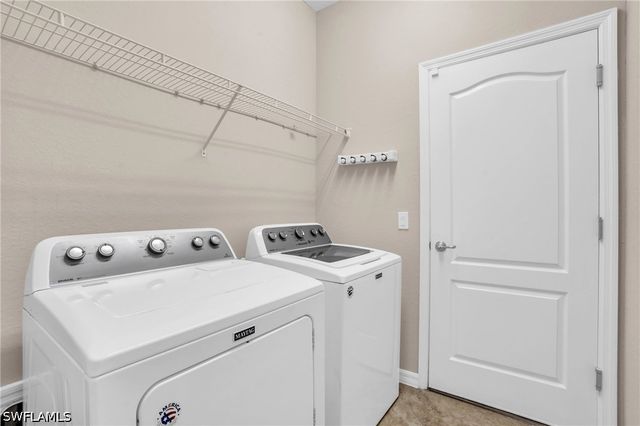2061 Hamlin ST, Naples, FL 34120