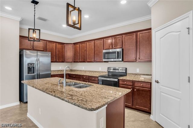 2061 Hamlin ST, Naples, FL 34120