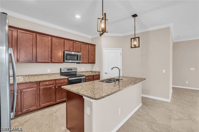 2061 Hamlin ST, Naples, FL 34120