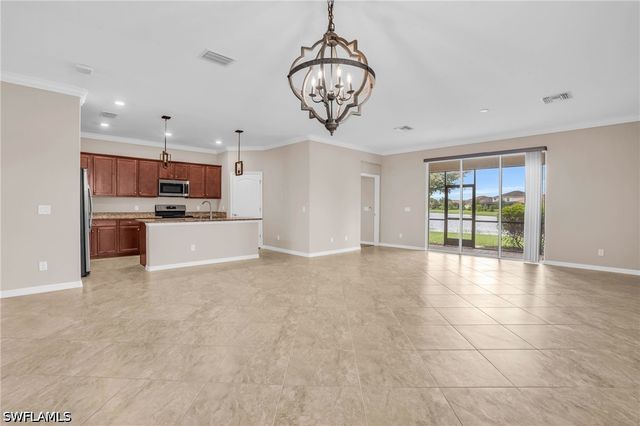 2061 Hamlin ST, Naples, FL 34120