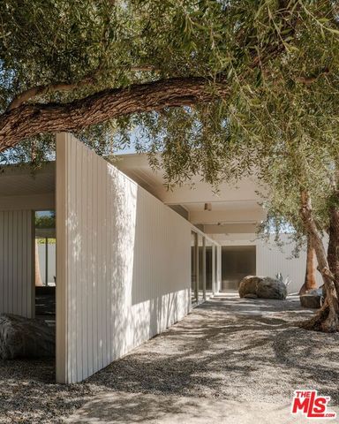 1272 E Verbena Drive, Palm Springs, CA 92262