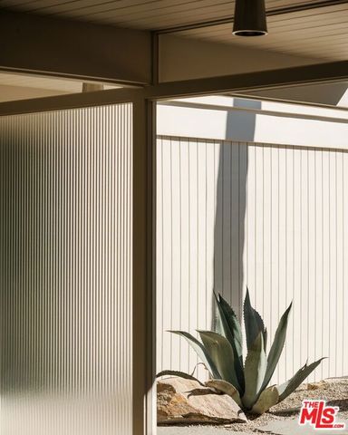 1272 E Verbena Drive, Palm Springs, CA 92262