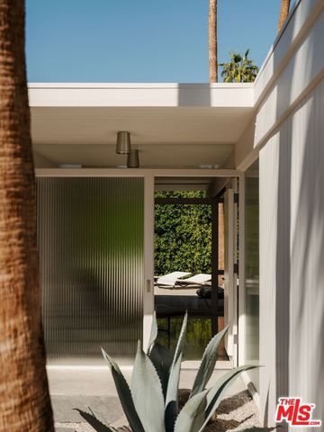 1272 E Verbena Drive, Palm Springs, CA 92262