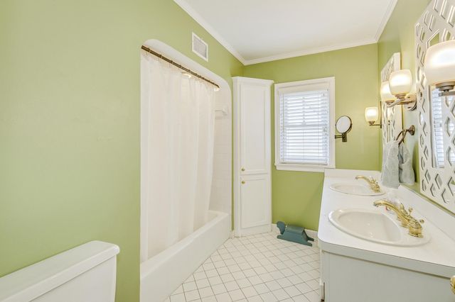 4354 Browndale Avenue, Saint Louis Park, MN 55424