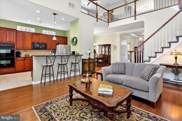 118 ANDOVER DR, Kendall Park, NJ 08824