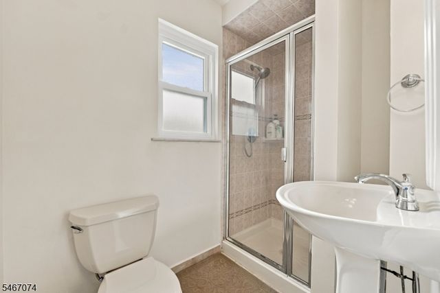 91 Laurel St, Ridgefield Park Village, NJ 07660