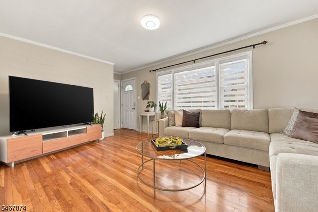 91 Laurel St, Ridgefield Park Village, NJ 07660