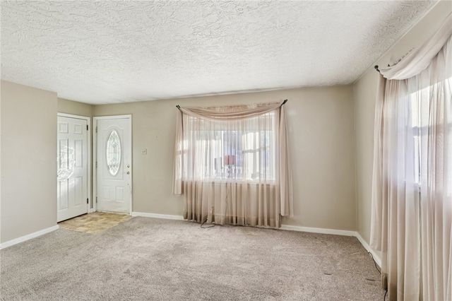 2422 Ridgewood Court, Shenango Twp, PA 16101