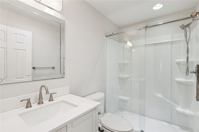 2422 Ridgewood Court, Shenango Twp, PA 16101