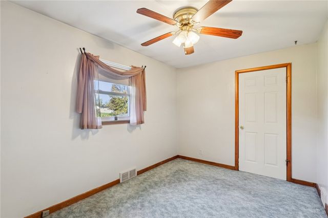 2422 Ridgewood Court, Shenango Twp, PA 16101