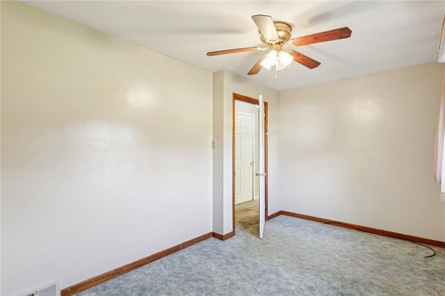 2422 Ridgewood Court, Shenango Twp, PA 16101