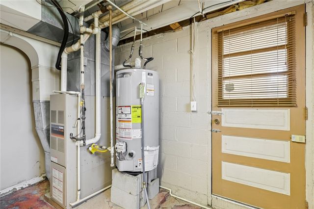 2422 Ridgewood Court, Shenango Twp, PA 16101