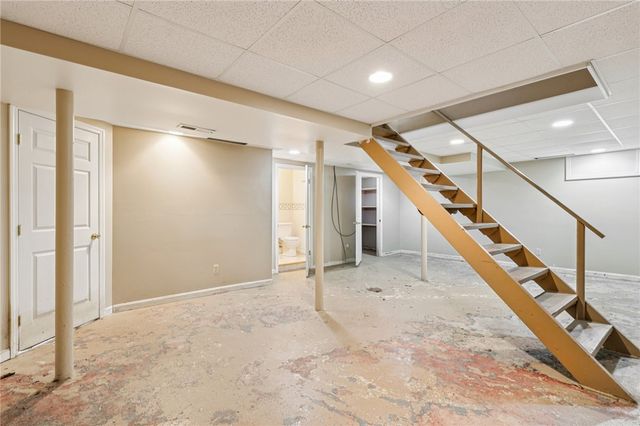 2422 Ridgewood Court, Shenango Twp, PA 16101