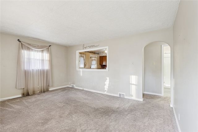 2422 Ridgewood Court, Shenango Twp, PA 16101