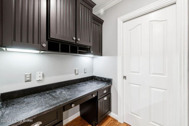 5600 Chapel View Way, Crestwood, KY 40014